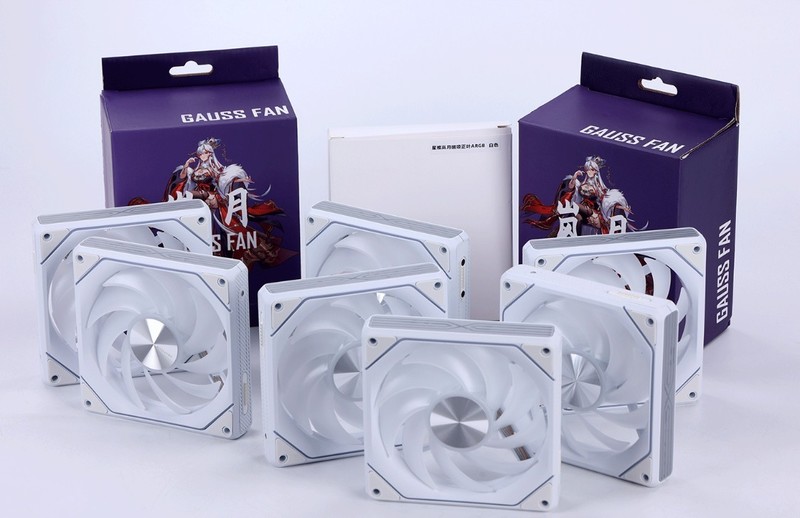 好看不止一面，14700K+4070Ti S+爱国者星璨大岚打造高颜值海景房