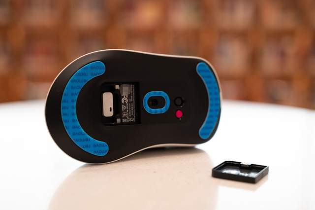 59克轻量级游戏鼠标，8K精准操作新体验，雷柏VT3 Pro Max上手