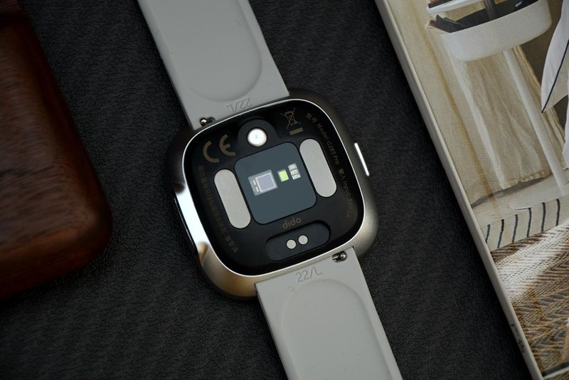 1.4寸方屏、45克，运动健康实时监测，Dido G28S智能手表体验