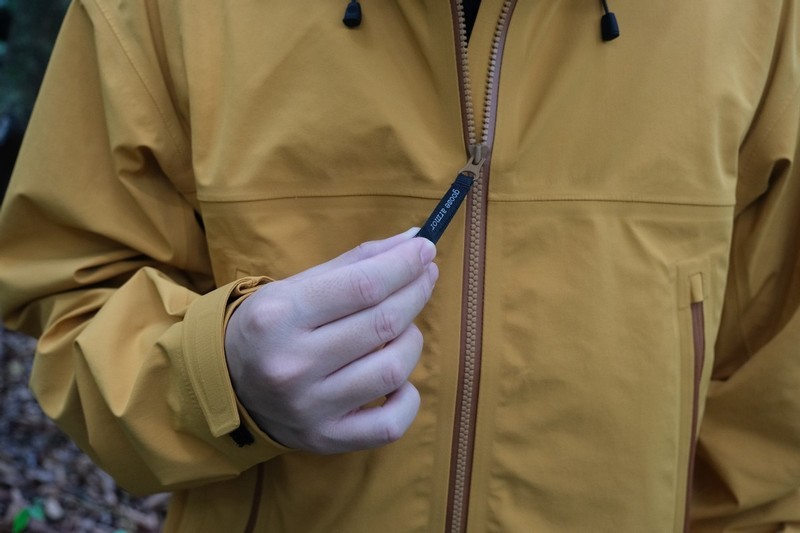 山野间的守护者：天石狼塔冲锋衣深度测评