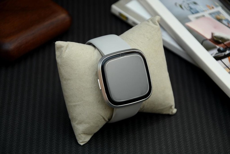 1.4寸方屏、45克，运动健康实时监测，Dido G28S智能手表体验