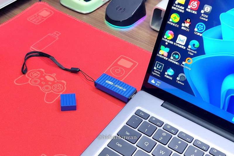 拜拜啦传统U盘！512G快闪U盘小巧两用大容量，学习资料使劲存