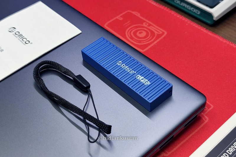 拜拜啦传统U盘！512G快闪U盘小巧两用大容量，学习资料使劲存