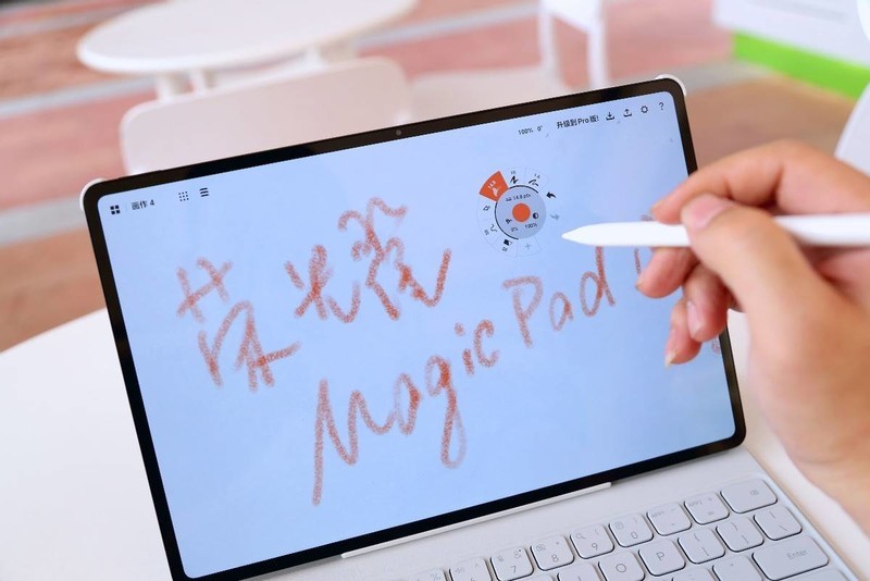 旗舰平板怎么做？看看荣耀平板MagicPad2