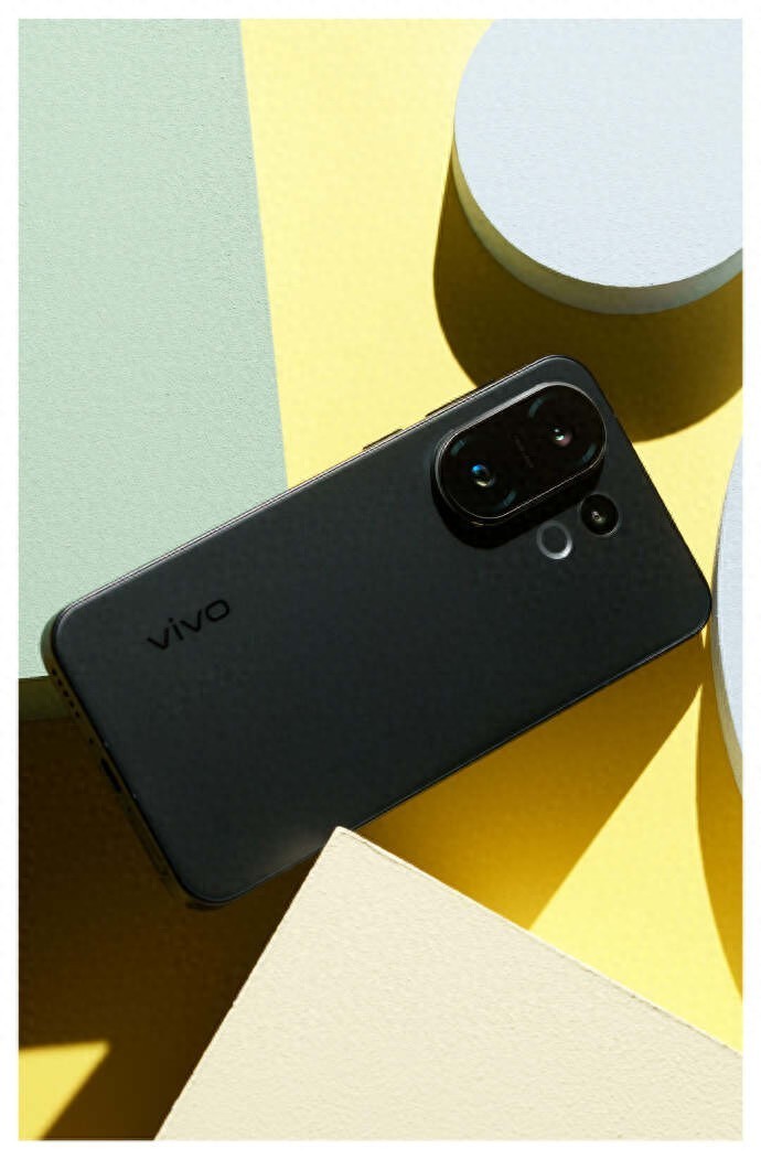 vivo S30系列重磅发布，小屏旗舰+超长续航双突破，引领行业新潮