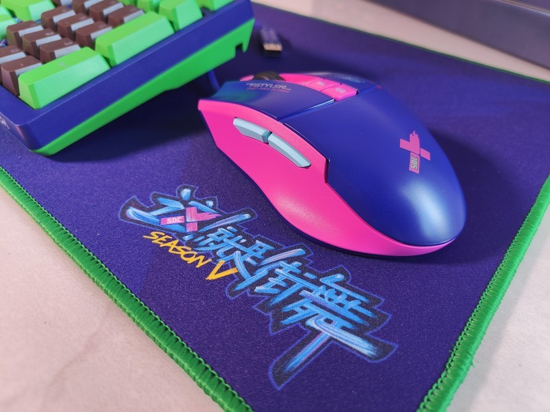 《这！就是街舞》联名款外设，双飞燕飞时代键鼠套装深度体验