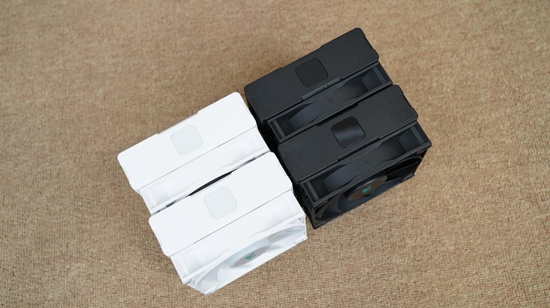 经典IP再升级，九州风神 大霜塔数显版散热器体验分享