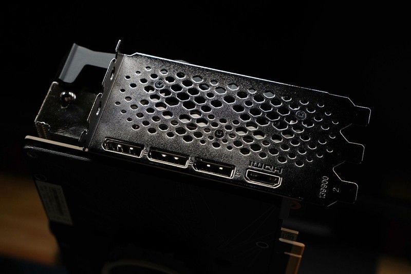 越贵的处理器打游戏越好？结果出乎意料