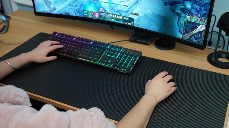 终于出手！雷柏VT3S无线游戏鼠标评测：配置第一梯队关键手感贼棒