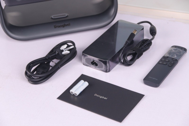 护眼三色光源，真4K不虚标！当贝F7 Pro评测分享