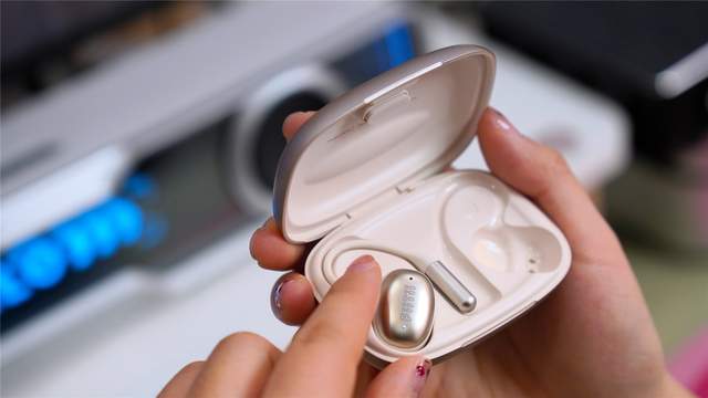 开放式降噪+5.9g轻量化设计！魔浪FiiTii Z挂耳式耳机两周实测