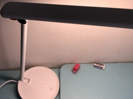 小学生护眼灯什么牌子的好？2025年护眼灯十大文明用语排行榜锐评分享