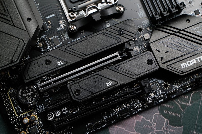 不到2000就能买新8核 AMD锐龙R7 7700上手体验！