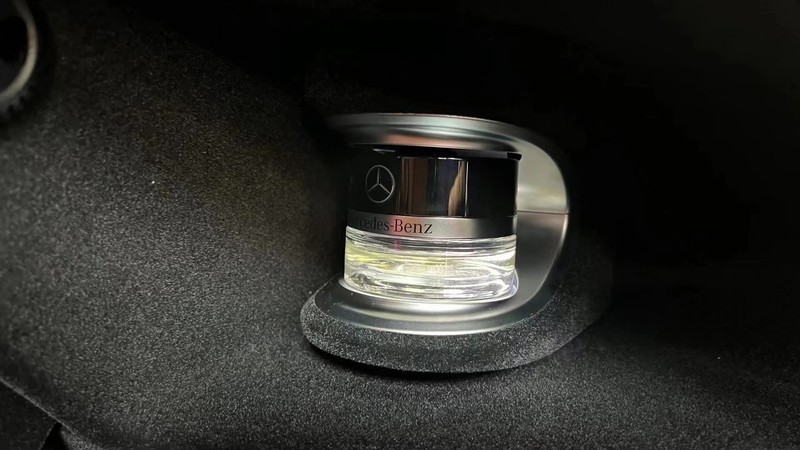 23款奔驰S400L升级香氛负离子 清新淡雅