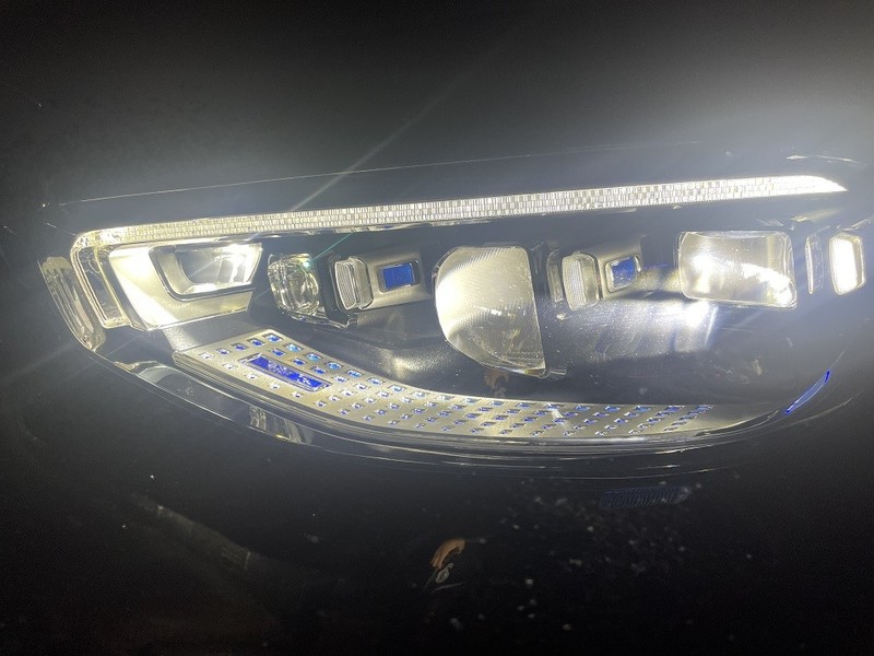 24款奔驰S400L升级流星雨大灯 提升照明亮度
