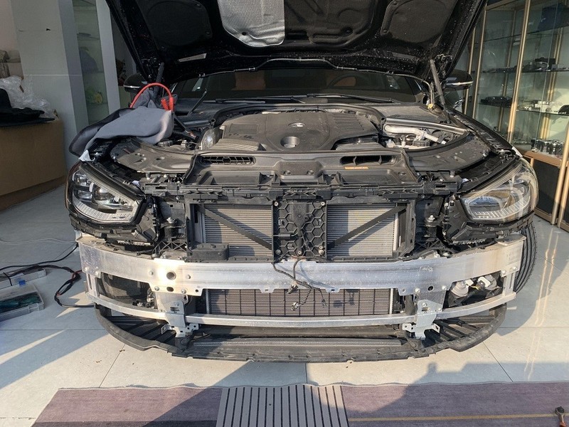 24款奔驰S400L升级流星雨大灯 提升照明亮度