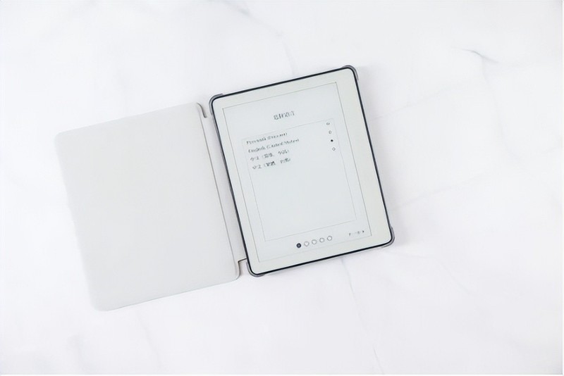 单手可持握，口袋轻松装，AOC小Q电子书阅读器体验