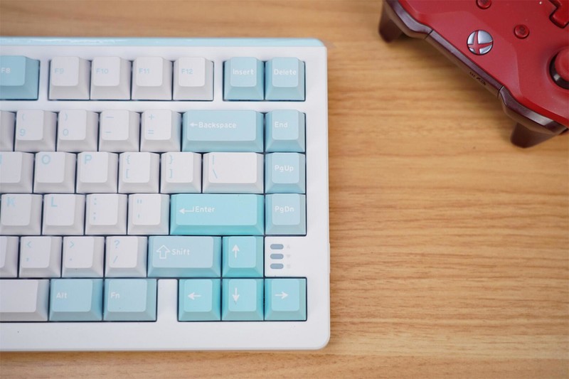 天空轴V3加持，如德芙般丝滑，达尔优A81三模机械键盘分享