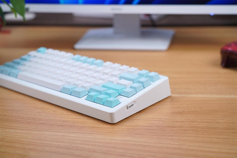 天空轴V3加持，如德芙般丝滑，达尔优A81三模机械键盘分享