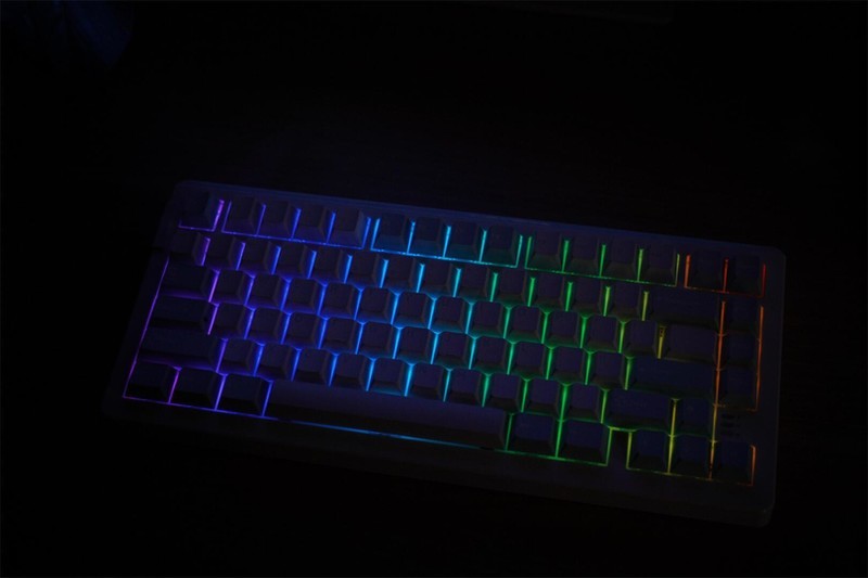 天空轴V3加持，如德芙般丝滑，达尔优A81三模机械键盘分享