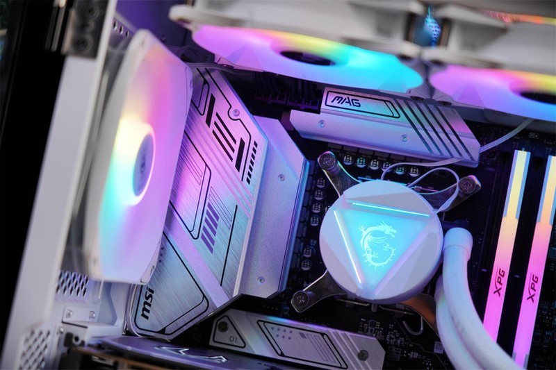 天空轴V3加持，如德芙般丝滑，达尔优A81三模机械键盘分享