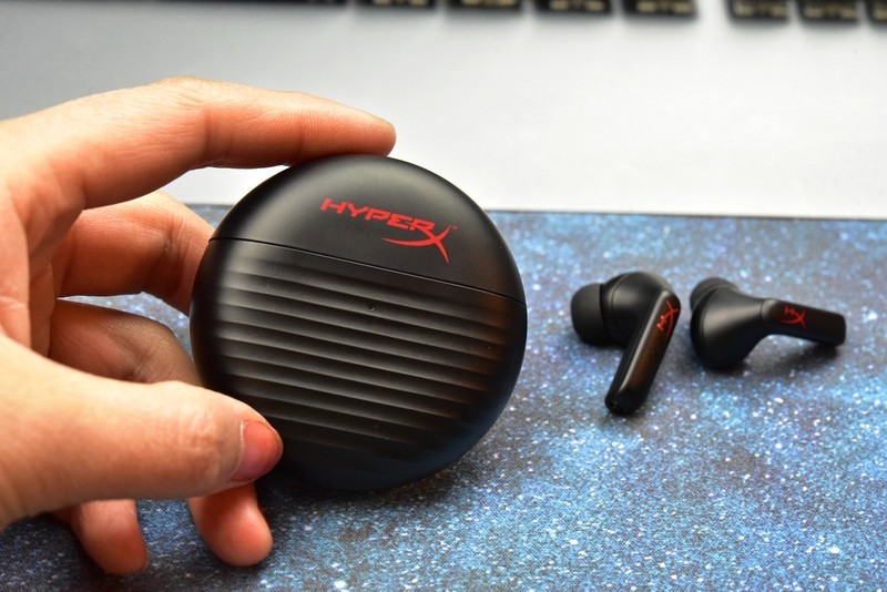 HyperX云雀TWS游戏耳机上手：原汁原味的电竞风