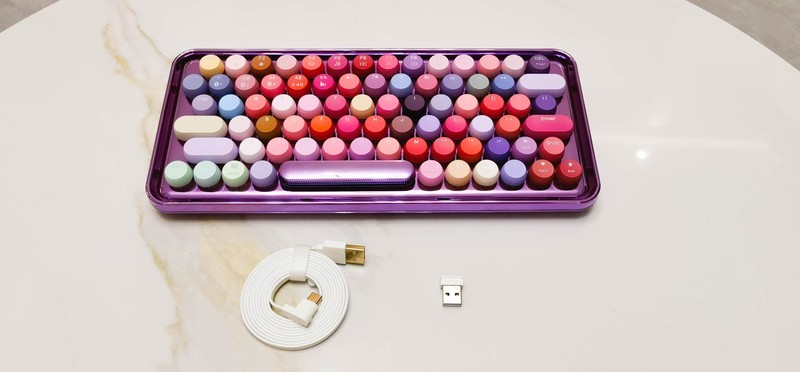 时尚女性必备！雷柏 ralemo Pre 5多模无线机械键盘姹紫嫣红