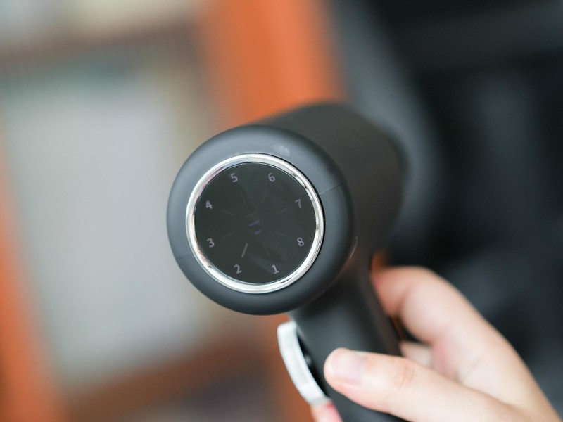 “非常规”发烧专业级深层击打筋膜枪，未野PRO上手体验超全实测