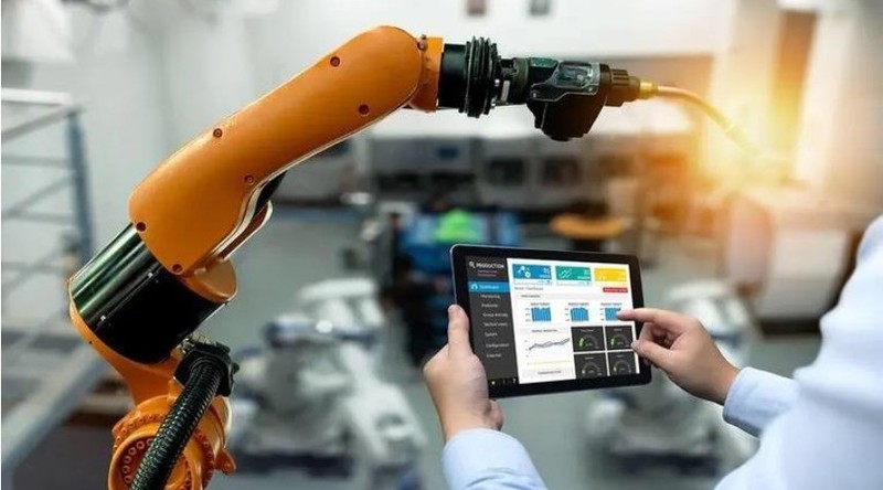 人工智能浪潮下，制造企业如何借力DeepSeek实现数字化转型？