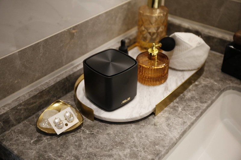 房屋大信号弱上网卡，巧用华硕灵耀AX小魔方Pro，实现畅快上网