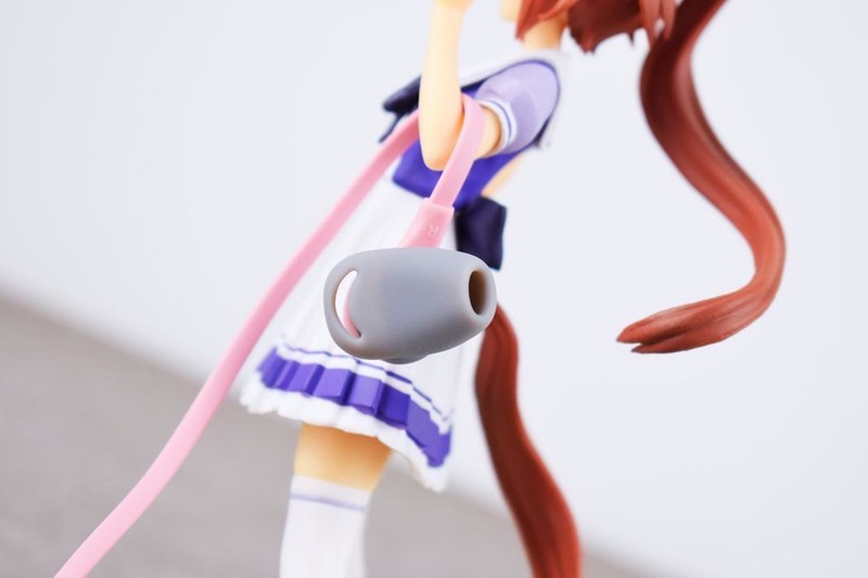 极度未知HyperX云雀游戏耳机粉色版开箱试玩：猛男装备再+1