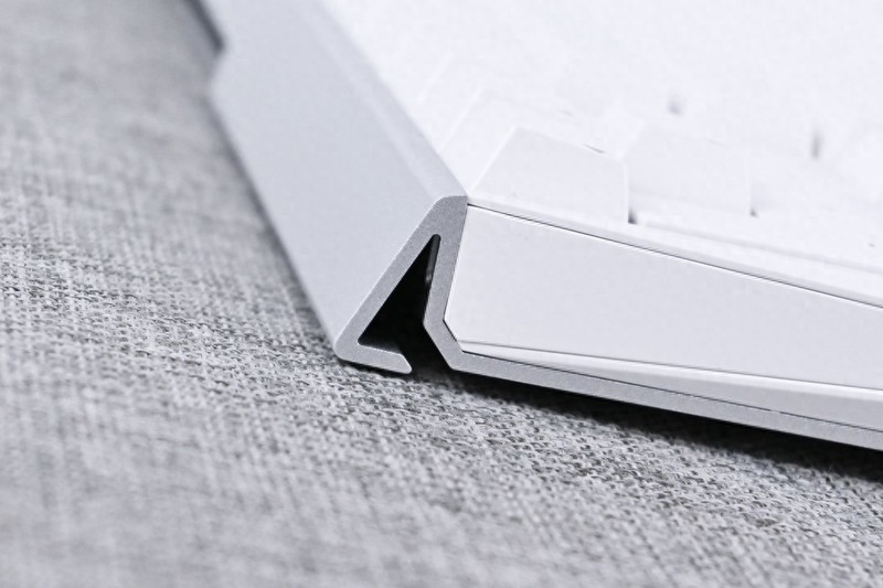 经典轴体有内味了，樱桃MX3.0 TKL RGB机械键盘开箱试玩