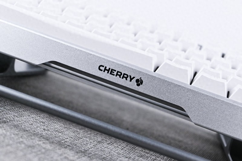 经典轴体有内味了，樱桃MX3.0 TKL RGB机械键盘开箱试玩