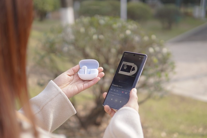 现在200的耳机都做的这么好了？是我肤浅了，早知道就不买贵的了