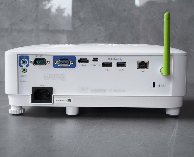 购智能商用投影机，省钱又省心，明基E585助力会议效率提升