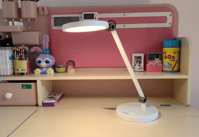 儿童护眼台灯哪个牌子好，适合儿童使用的护眼台灯推荐