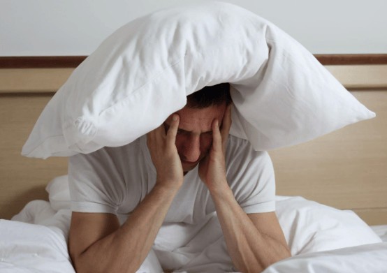 儿童护眼灯哪家好？专业儿童护眼灯的三大健康益处！