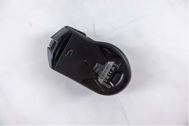 更适合右手，操作更丝滑，雷柏VT350S双模游戏鼠标体验
