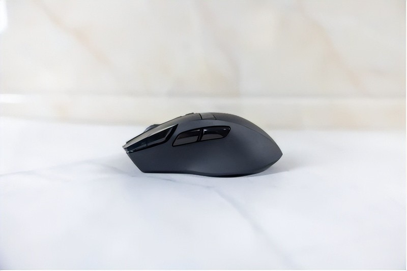 更适合右手，操作更丝滑，雷柏VT350S双模游戏鼠标体验