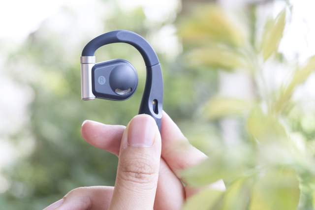 扔掉骨传导，这才是不入耳黑科技—Cleer音弧开放式耳机体验