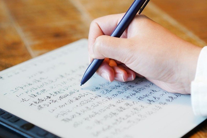 媲美真实纸张质感，还原真实的书写、阅读体验，汉王N10使用体验