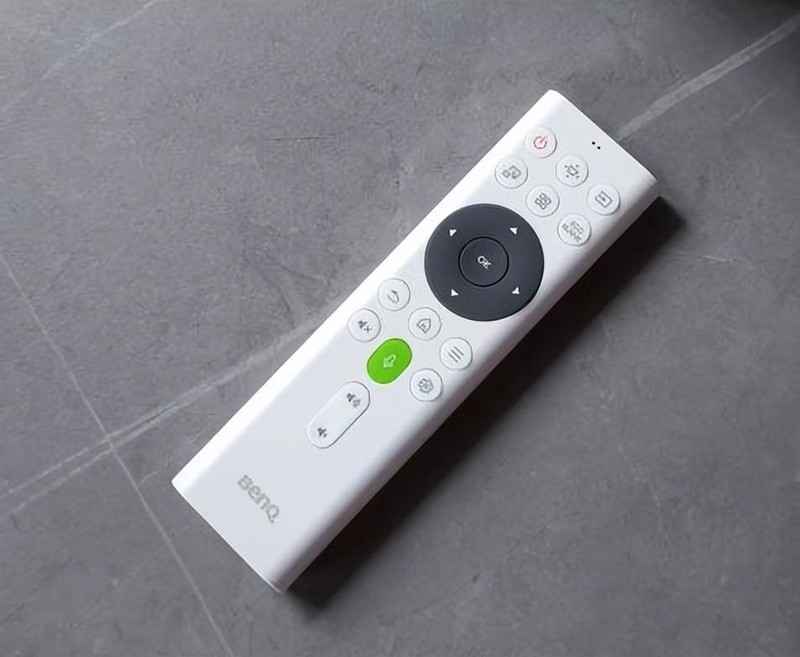 购智能商用投影机，省钱又省心，明基E585助力会议效率提升