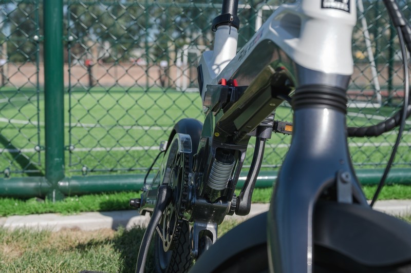 能骑能健身的折叠电动车，短途出行新利器，五轮健身电踏车D1 Pro体验