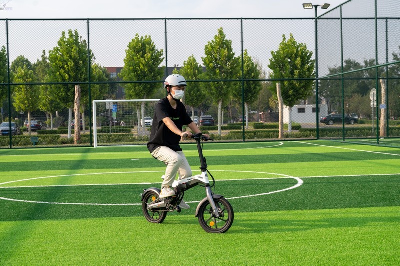 能骑能健身的折叠电动车，短途出行新利器，五轮健身电踏车D1 Pro体验