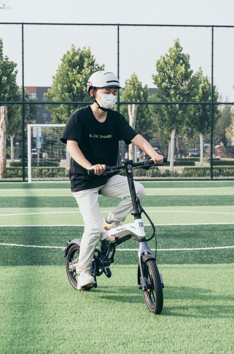 能骑能健身的折叠电动车，短途出行新利器，五轮健身电踏车D1 Pro体验