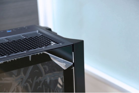 中塔机箱已死？大主板就该有大空间