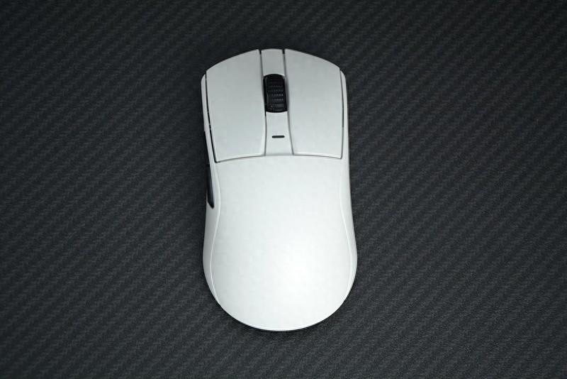 4K回报率、PAW3395引擎、54g轻量化，达尔优A950PRO三模鼠标体验