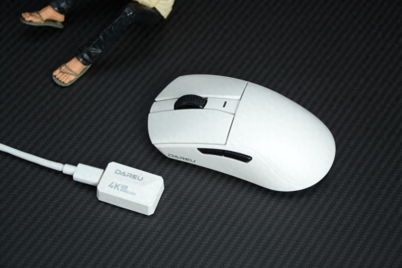 4K回报率、PAW3395引擎、54g轻量化，达尔优A950PRO三模鼠标体验