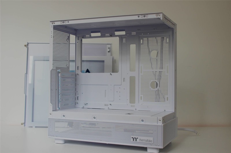 分享一下，搭建一套Thermaltake的海景房主机，到底有多爽