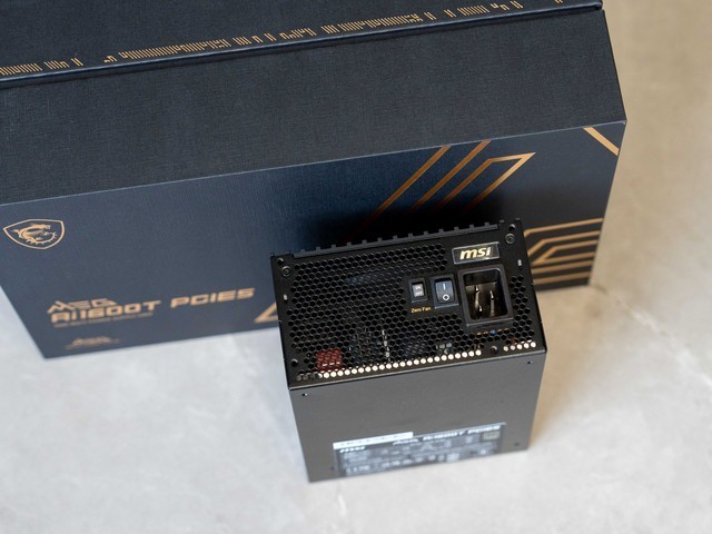 碳化硅加持，真传家宝，微星MEG Ai1600T PCIE5超神电源首发晒单